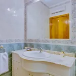 Melias, 2 Quartos E Piscina,