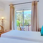 Melias, 2 Quartos E Piscina, * Vilamoura