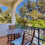 Apartment Melias, 2 Quartos E Piscina,