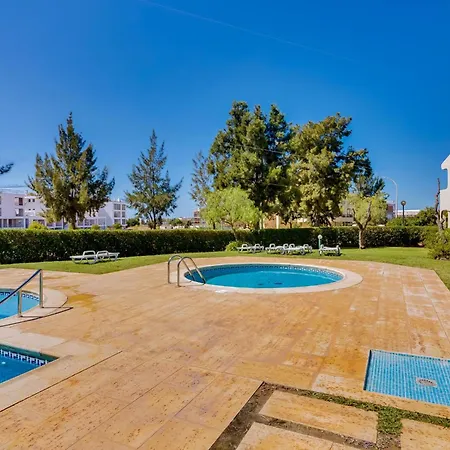 Melias, 2 Quartos E Piscina, *