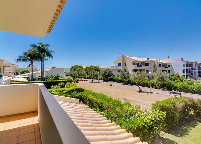 Apartmán Melias, 2 Quartos E Piscina,