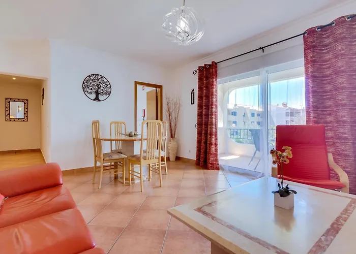 Melias, 2 Quartos E Piscina, Vilamoura